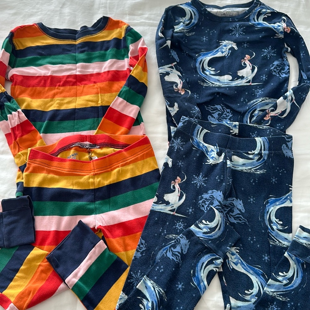 Size 8 girls 2 piece long sleeve pajamas